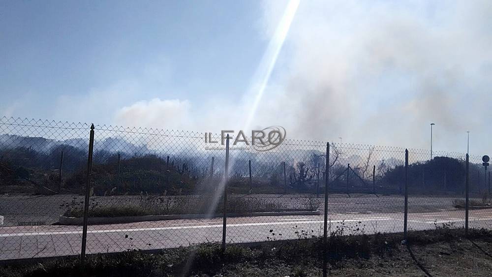 #fregene, domato il maxi incendio di macchia mediterranea. Altri roghi a #passoscuro e #torrimpietra