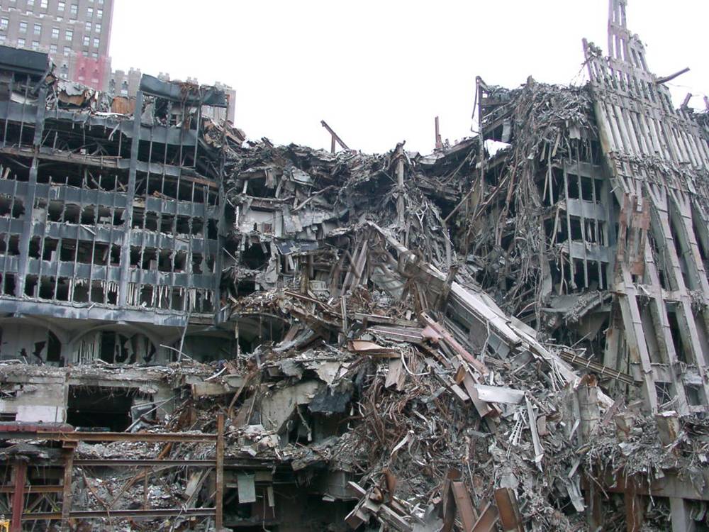 #11settembre, gli Usa si fermano, Hillary e Trump a Ground Zero