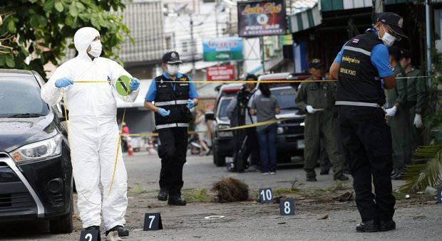 #thailandia, bomba in una scuola uccide padre e figlia di 4 anni