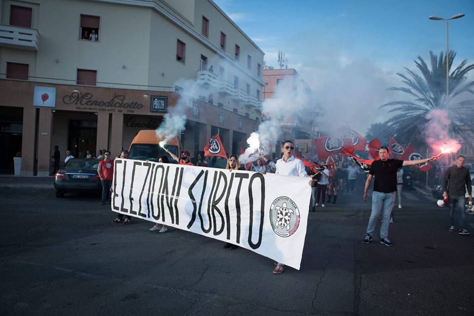 #ostia, in centinaia al corteo di CasaPound per chiedere elezioni