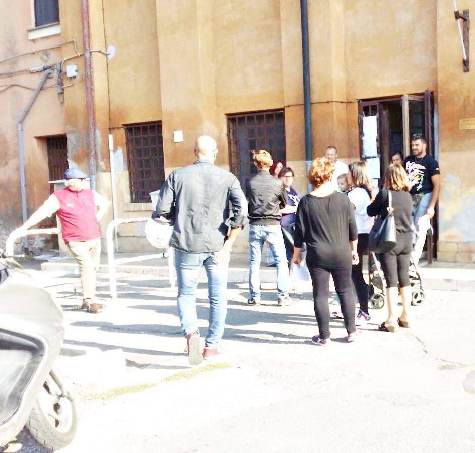 #fiumicino, moduli Isee per la scuola: caos a #palidoro