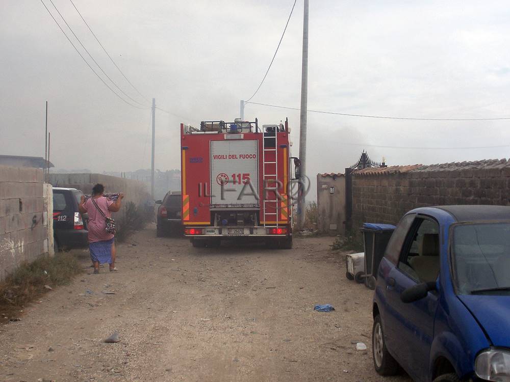 #ardea, incendio nei 706 ettari demaniali di terra di nessuno