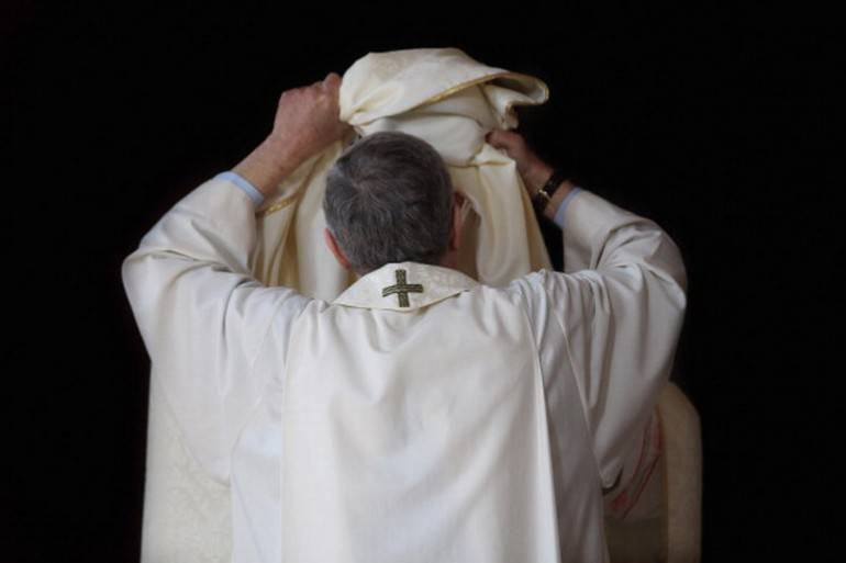 #venezia, sacerdote annuncia dal pulpito, ‘lascio la tonaca per amore’