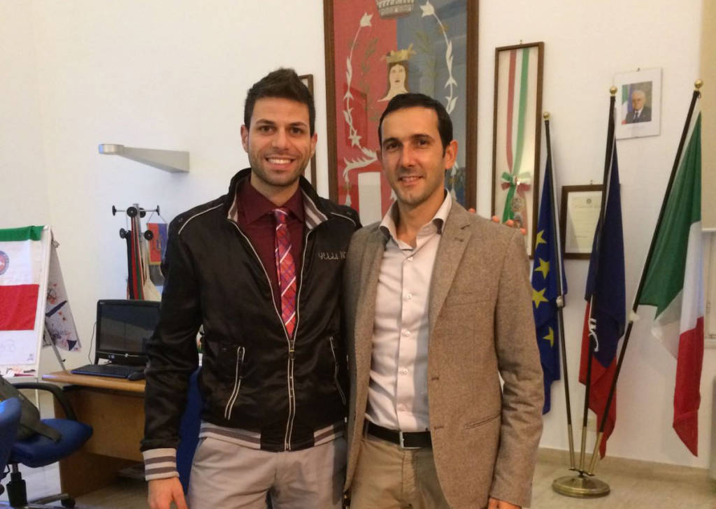 #pomezia: Eccellenze del territorio, il Sindaco incontra Giorgio Maria Carbone, giovane campione di ciclismo non udente