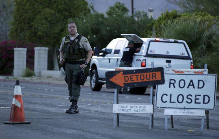 #palmsprings, spari in strada contro tre poliziotti, due morti