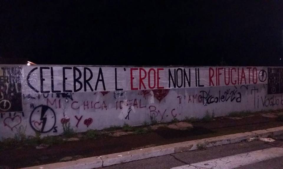 #ostia, Blocco Studentesco: affissi striscioni per ricordare la vittoria italiana nella Prima Guerra Mondiale