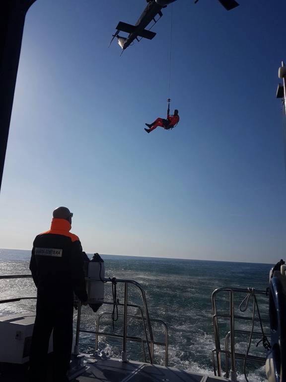 #Gaeta, esercitazione per il recupero durante l’emergenza in mare