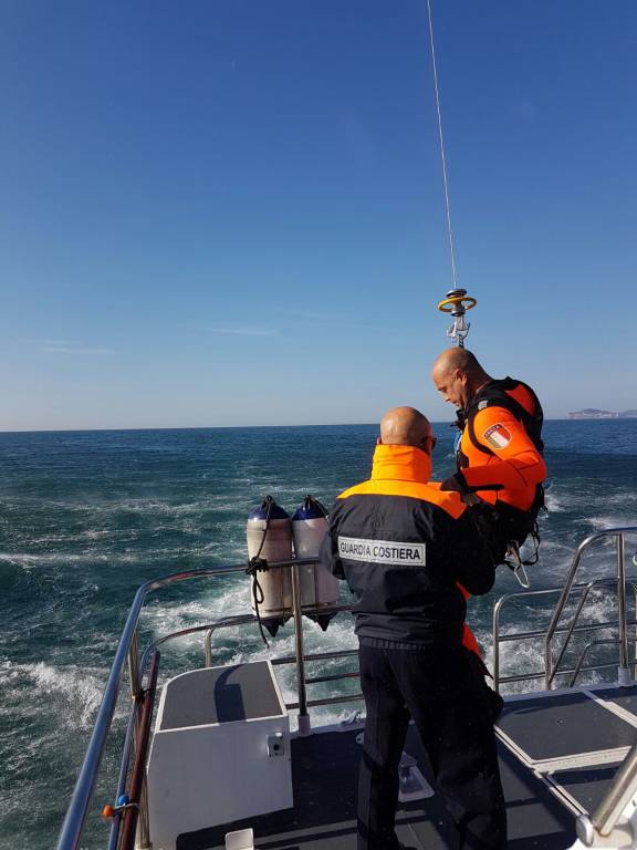 #Gaeta, esercitazione per il recupero durante l’emergenza in mare