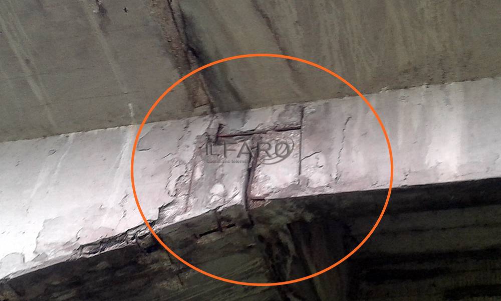#fiumicino, cemento sbriciolato, ruggine e ferri scoperti sotto il viadotto dell’Aeroporto
