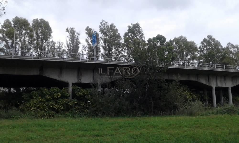 Viadotto di via dell’aeroporto a Fiumicino, dopo due anni la conferma: sarà abbattuto