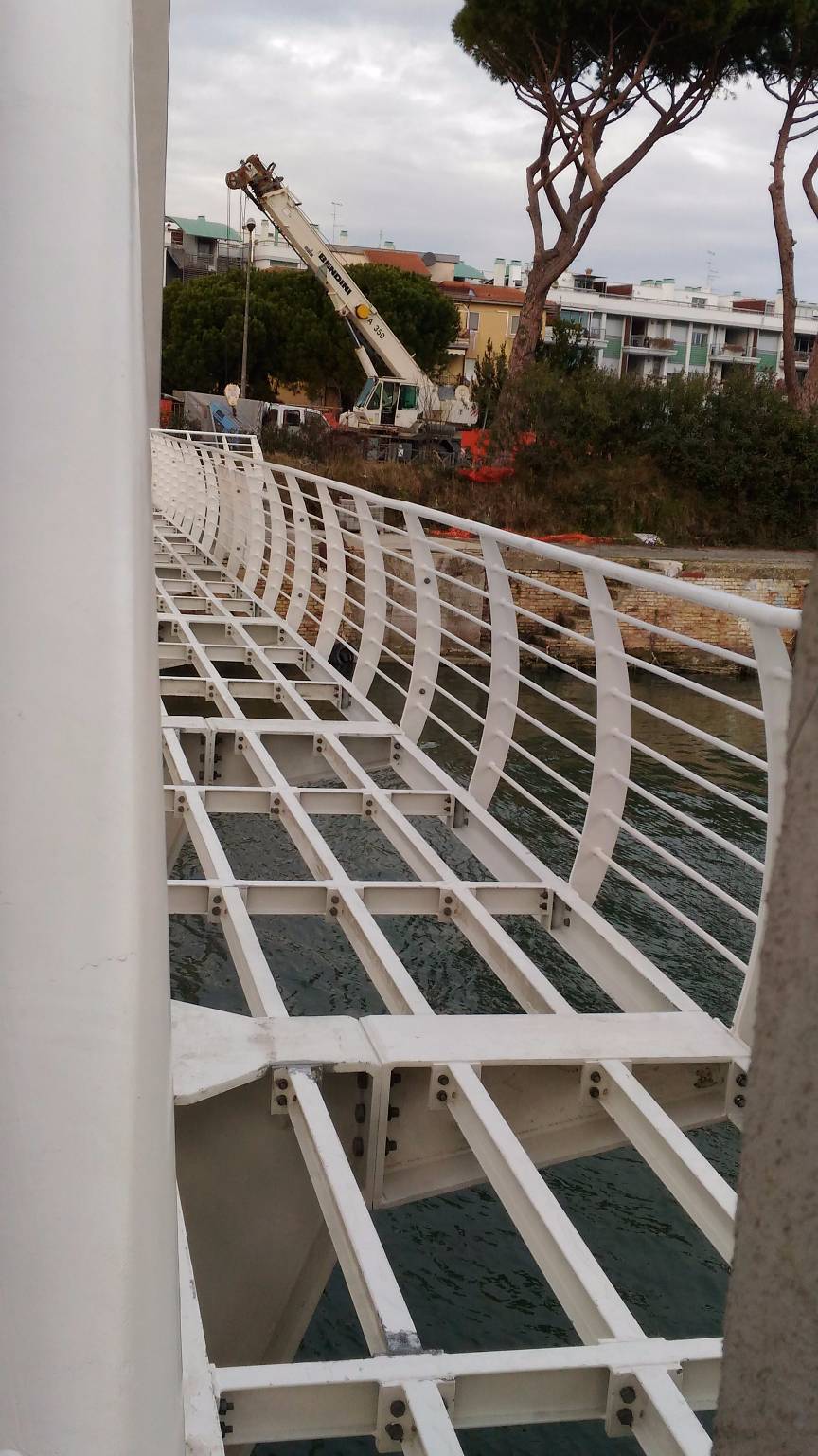 #Fiumicino: passerelle pedonali sul ponte 2 Giugno, un passo avanti