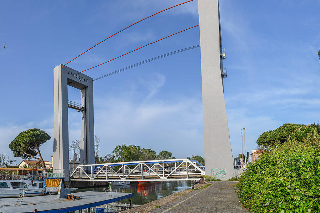 #Fiumicino, chiusura del ponte 2 Giugno, l’allarme dell’opposizione: “I mezzi 118 ancora assenti”
