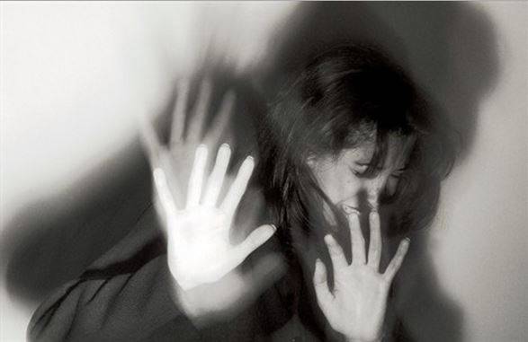 #Fiumicino, aggressioni fisiche e verbali, vittima una donna