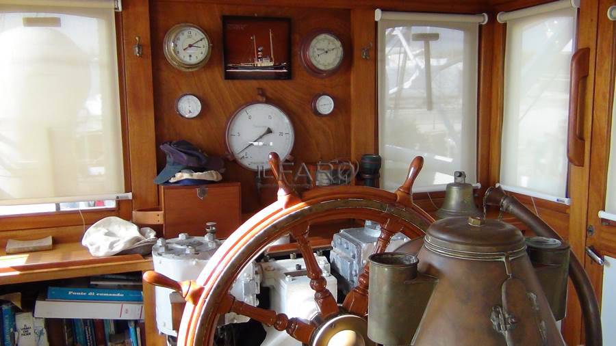 A bordo del Pietro Micca, il più antico rimorchiatore a vapore ancora in classe, con oltre un secolo di attività