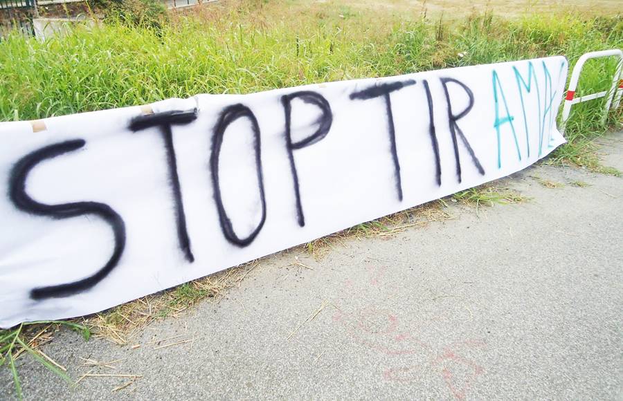 #Fiumicino, rabbia per la chiusura dell’Ama su possibili soluzioni alternative: “Lotta dura contro i tir”
