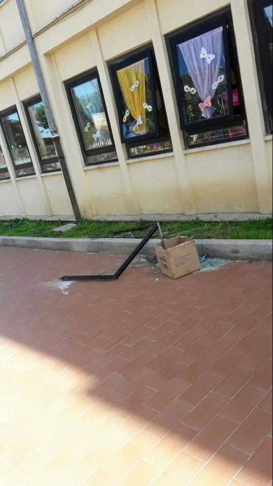 #Anzio, crolla una finestra a via Ambrosini, Di Fede: “Episodio gravissimo”