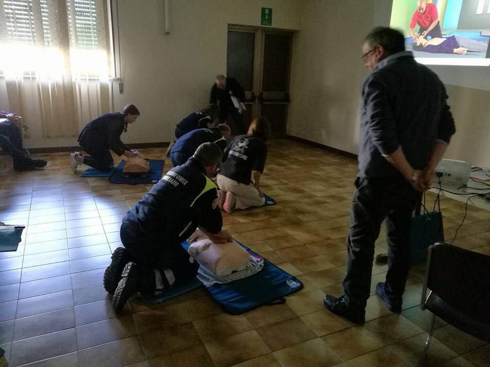 #Tarquinia, I volontari della ProCiv a lezione di primo soccorso e uso del defibrillatore