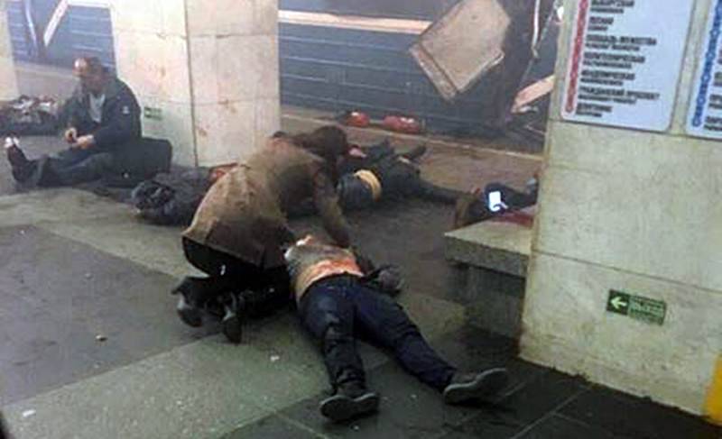 San Pietroburgo sotto attacco, bombe alla stazione della metro