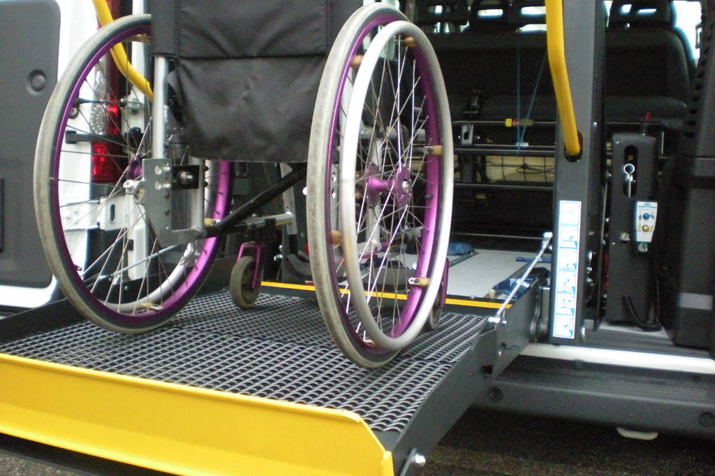 Servizio di trasporto disabili torna attivo, le precisazioni dell’Asl Rm3