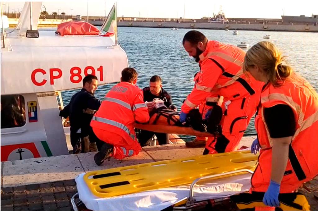 Emergenza medica a bordo di una nave da crociera, immediato il soccorso della Guardia Costiera di #Civitavecchia