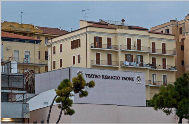 Il Teatro Paone resta chiuso, l’amministrazione di Formia valuta l’acquisto