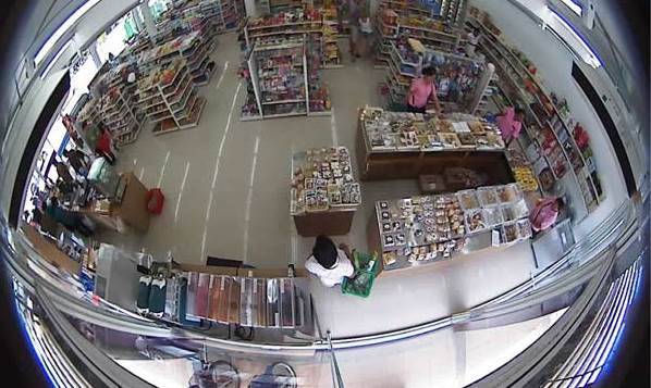 telecamere furto supermarket