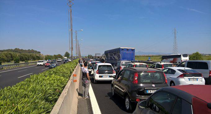 Incidente sulla A91 Roma-Fiumicino, traffico in tilt