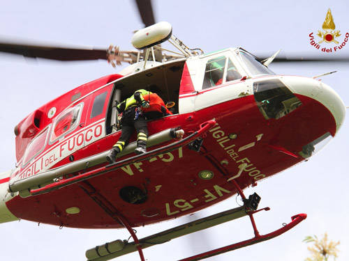 Dispersi in un bosco a Cerveteri: ricerche anche con l’elicottero