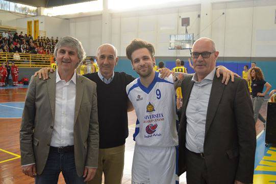 #Tarquinia, il sindaco e gli assessori presenti alla partita della BasketArtisti per Amatrice