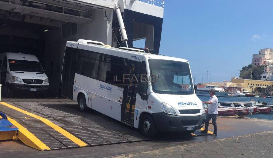 Ponza, trasporto pubblico comunale affidato in via temporanea alla Schiaffini