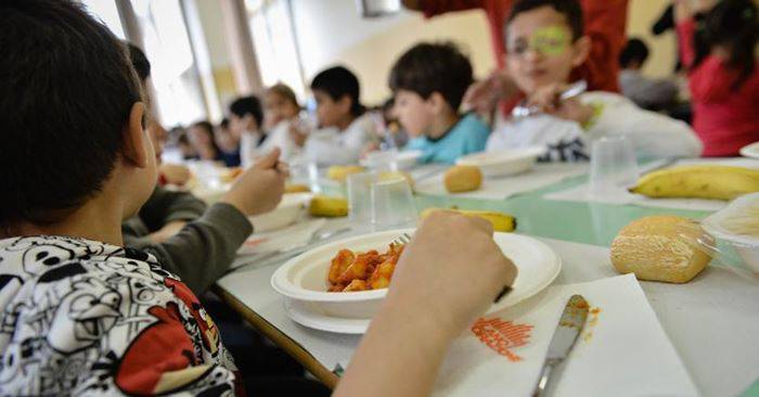 Controlli dei Nas nelle mense di Latina, l’assessora rassicura: “Sul cibo nessuna irregolarità”