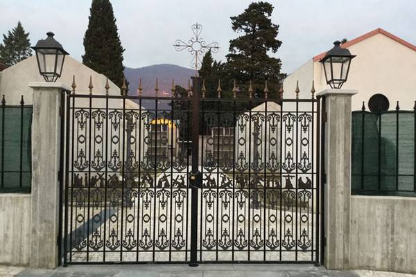 #Sperlonga, servizi cimiteriali a rilento, arriva la denuncia dei cittadini