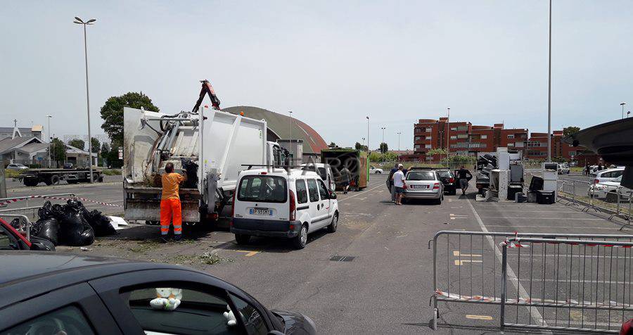 Rifiuti, oggi postazioni ecologiche a Testa di Lepre