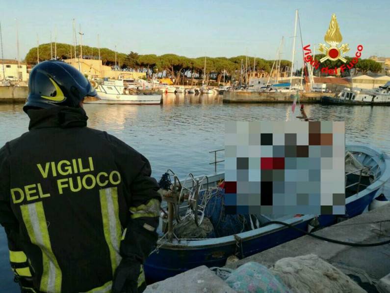 #Terracina, una barca va a fuoco, possibile la natura dolosa