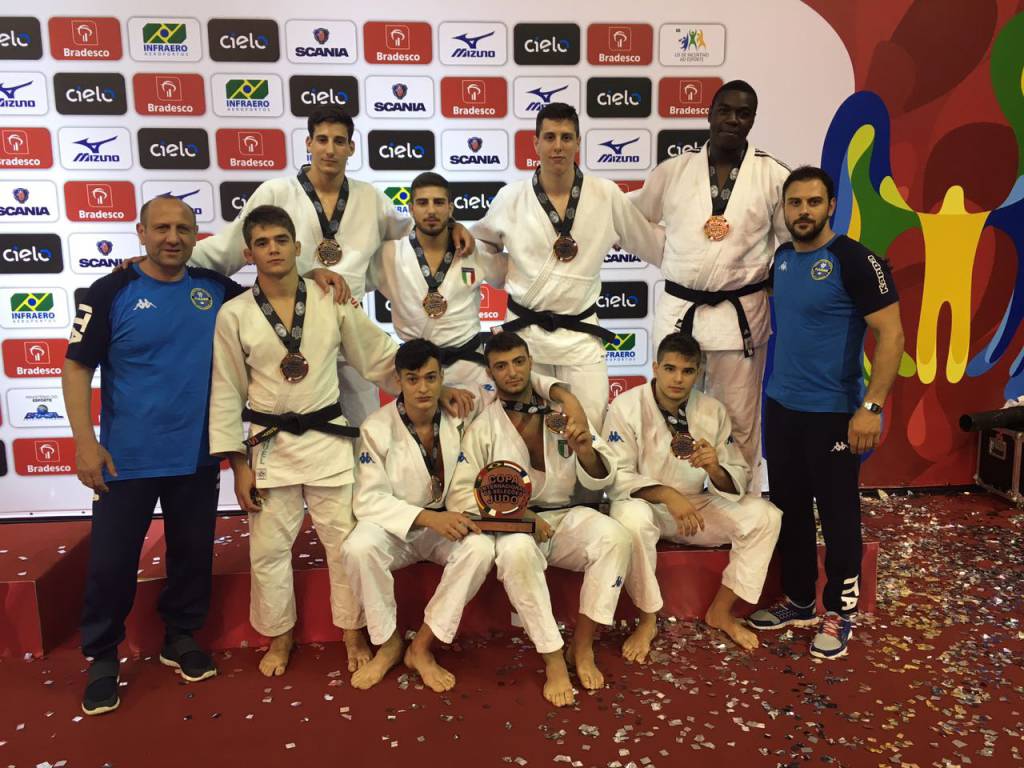 Judo, terzo posto a squadre per l’Italia della junior