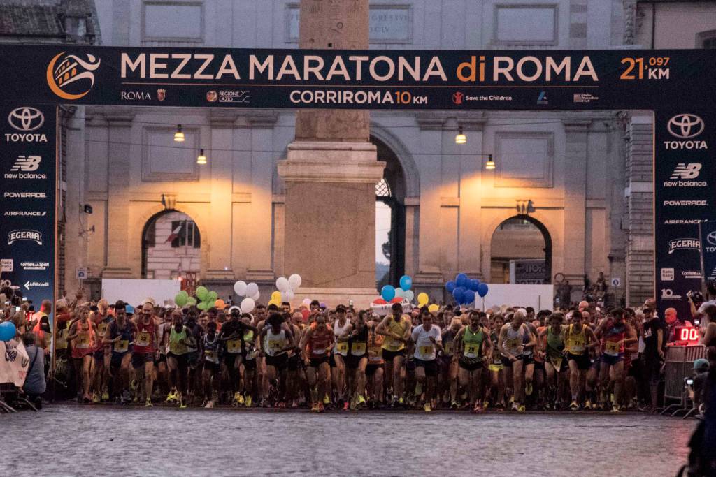 1° Mezza Maratona di Roma: notte magica, con oltre 7.000 runners e 50.000 spettatori