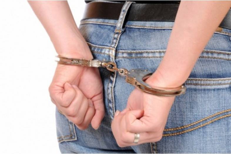 Truffa al Sistema Sanitario Nazionale, falsificava ricette per spacciare oppiacei: arrestata 40enne