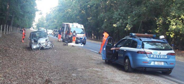 #Sabaudia, indiano ucciso da una Smart mentre andava in bici