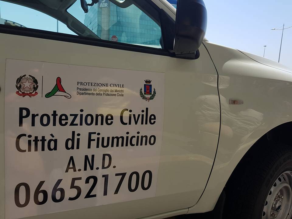 AdR consegna due mezzi antincendio alla Protezione Civile di #Fiumicino