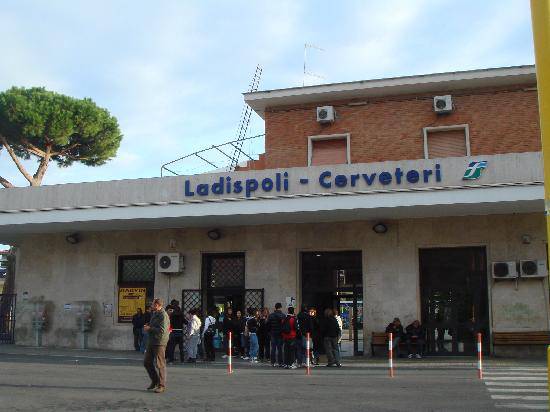 Ladispoli, Ardita denuncia: “Abbandonata al degrado una stazione costata 12 milioni di euro”