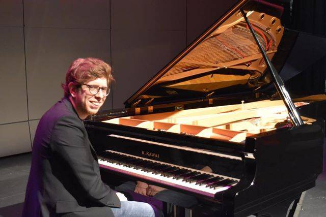 #Montalto, musica sotto le stelle con il pianista e compositore Francesco Taskayali