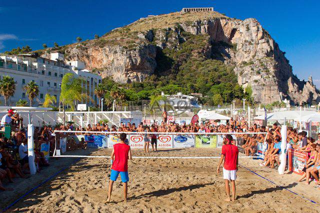 Dal 30 agosto al 3 settembre #Terracina riapre ai grandi del beach tennis