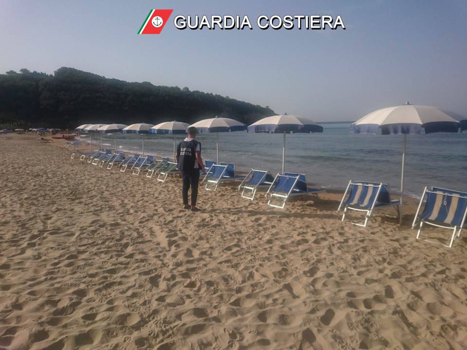 Lotta all’occupazione abusiva delle spiagge a #Gaeta, liberati 150 mq di arenile