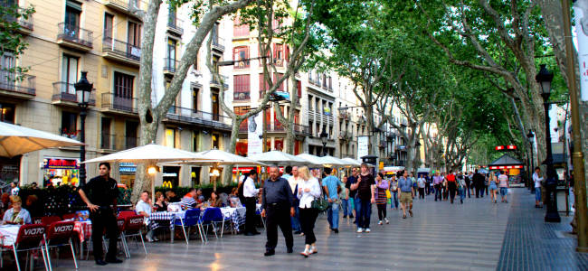 La Rambla di #Barcellona, la ‘passeggiata’ dei turisti
