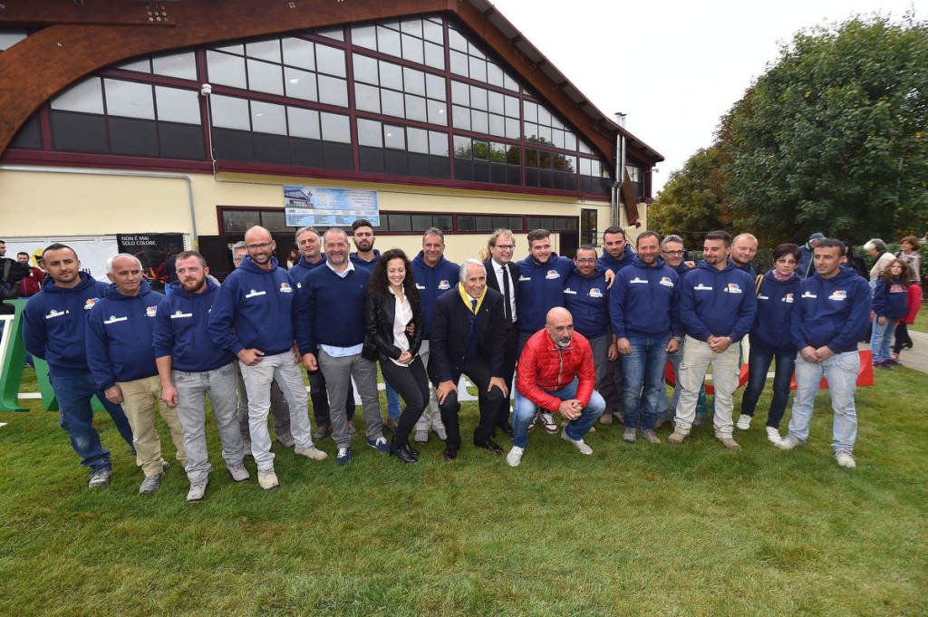 Inaugurato il Palazzetto dello Sport di Amatrice, Pirozzi, ‘Orgoglioso di essere italiano, lo sport mi ha insegnato a credere nel futuro’