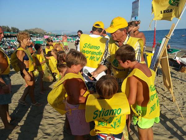 #Terracina, grandi consensi per il progetto internazionale ‘#Plasticforbeaches’ di Legambiente