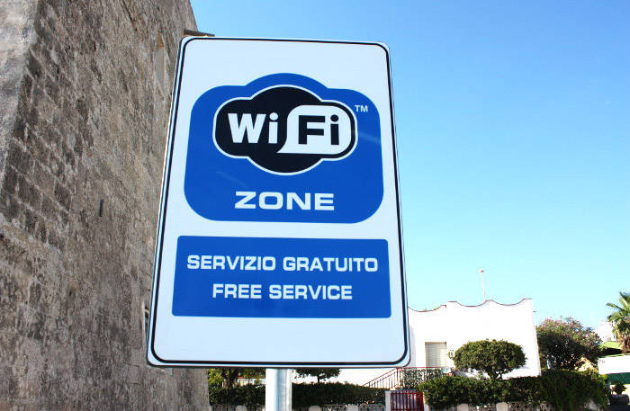 Fiumicino, “Wifi4Eu”: internet gratis negli spazi pubblici