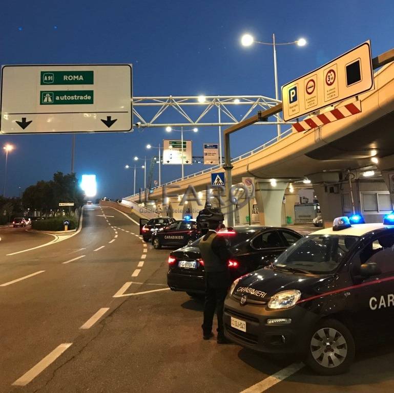 Corruzione in aeroporto, tre funzionari arrestati a Fiumicino per ‘traffici’ con i cinesi