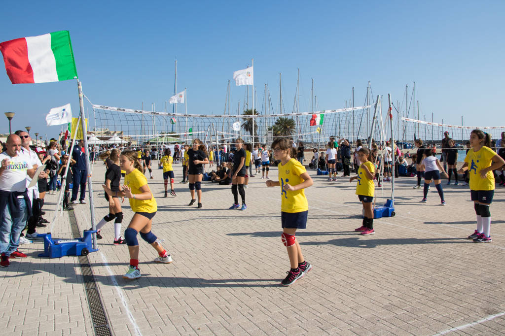 La faccia bella di Ostia, al Porto Turistico un mare di Sport