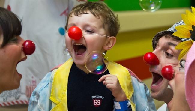 Clownterapia a #Civitavecchia, regalare un sorriso per alleviare le sofferenze